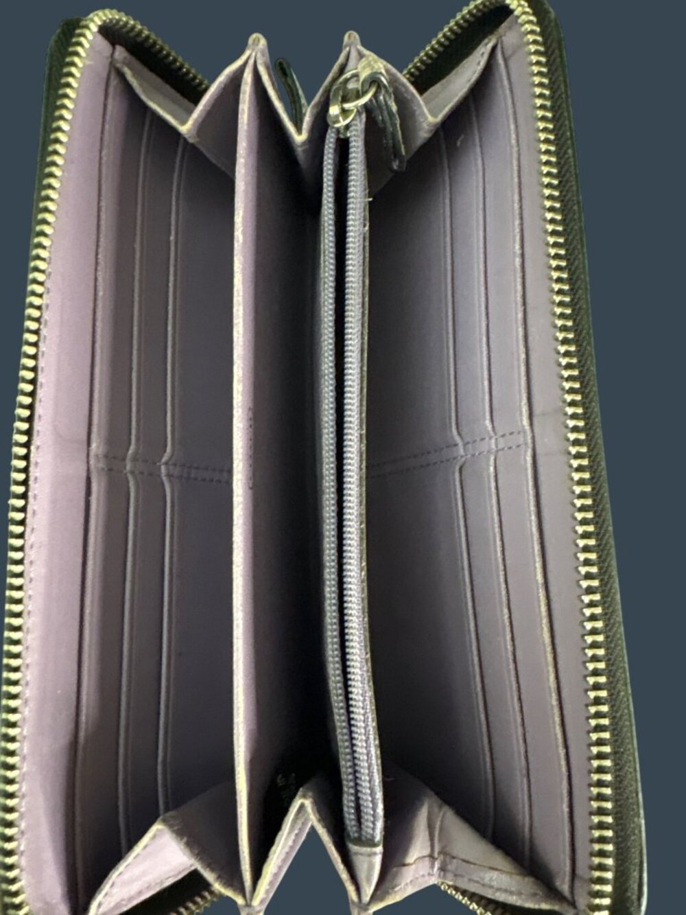 Coach Chelsea Black Pebbled Leather Accordion Zip Wallet Purple Interior Vintage - Picture 4 of 13
